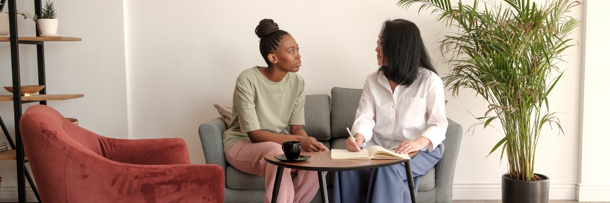Between Data and Personhood: A Genetic Counselor’s Perspective on the Book “Second Life”